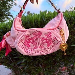 *CHEAPEST ONE ON POSH* NWT Juicy Couture  Daydreamer Hobo Bag